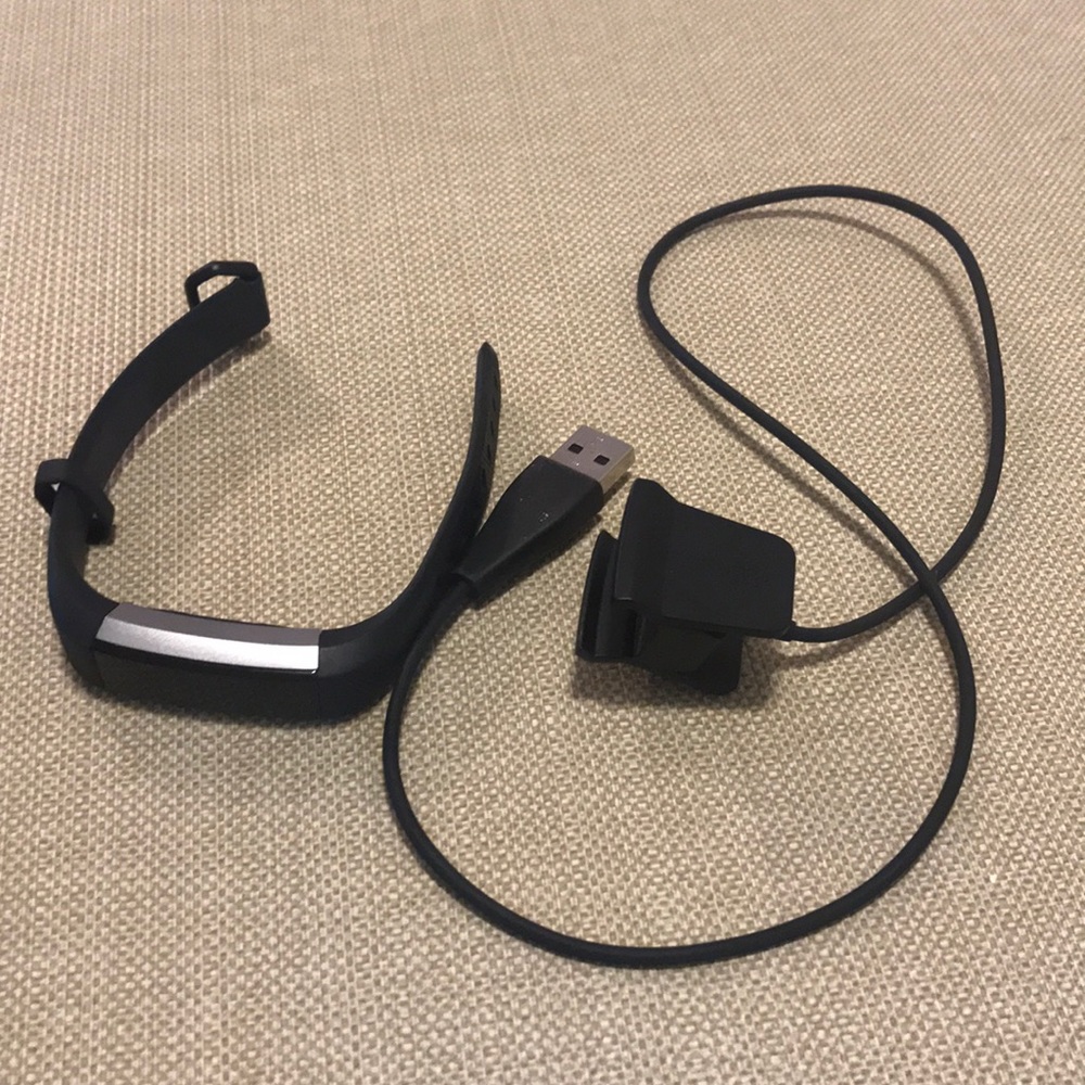 Fitbit Alta HR, Black, Small